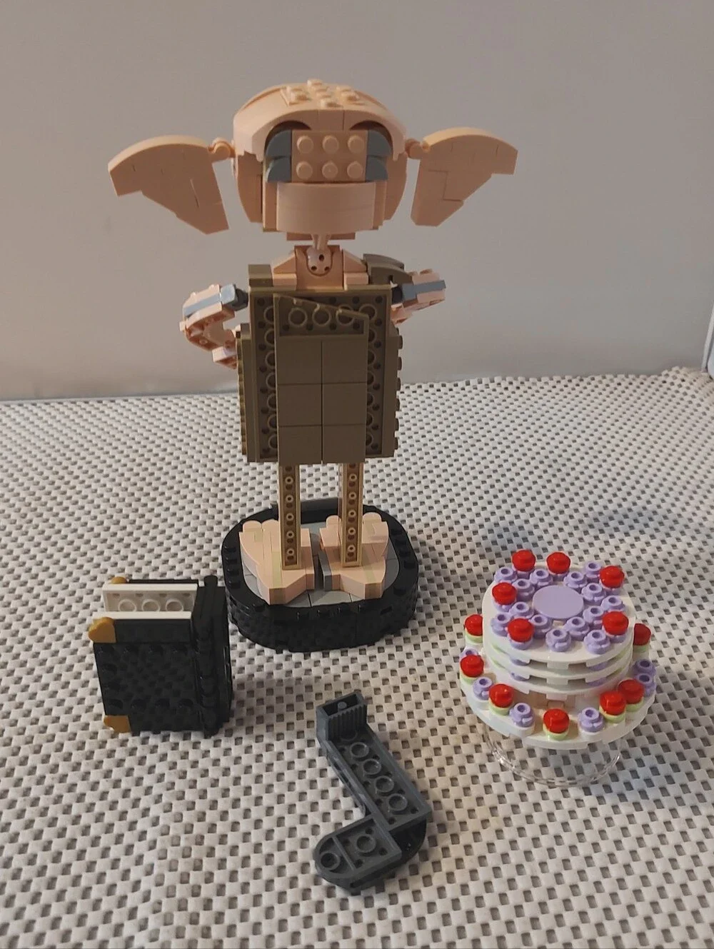 Lego 76421 Dobby The House-Elf Harry Potter Building Toy Set Wizarding World
